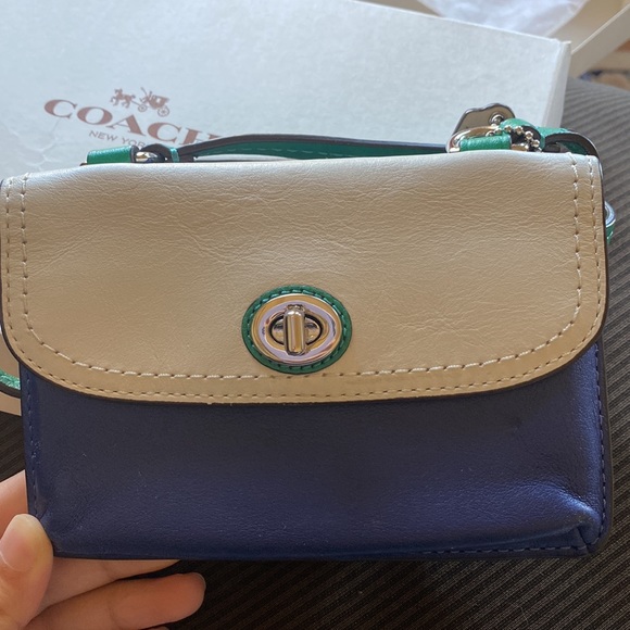 Coach Colorblock Dylan Crossbody bag - Picture 3 of 13